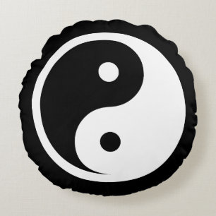 Yin Yang Symbol - solid tattoo design 2 Round Cushion