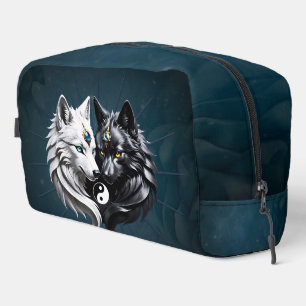 Yin Yang Wolves. Dopp Kit