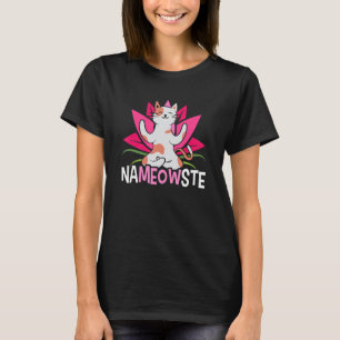 Yoga Cat Meditating Namasté Lotus Flower T-Shirt