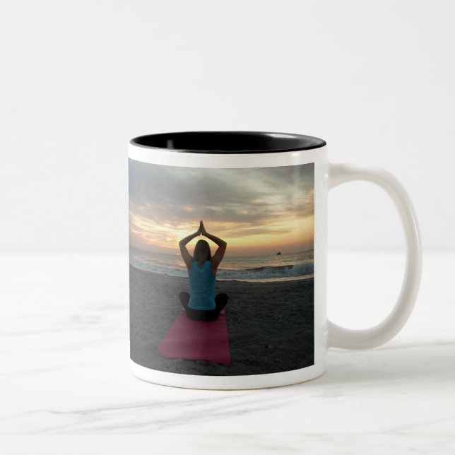 yoga coffee mug (Right)