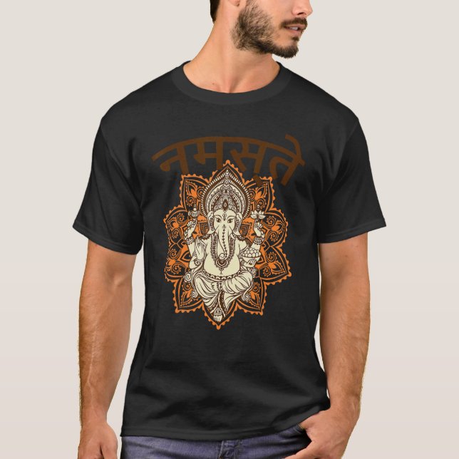 Yoga Gansha Namaste Sanskrit Namaste Meditation T-Shirt (Front)