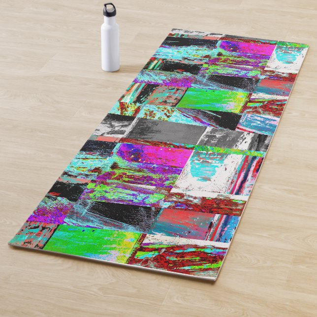 Yoga Mat – Abstract Grid (In Situ)