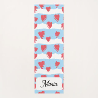 Yoga mat with heart pattern design