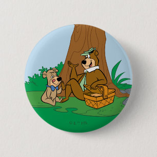 Yogi Bear and Boo-Boo Picnic Snack 6 Cm Round Badge