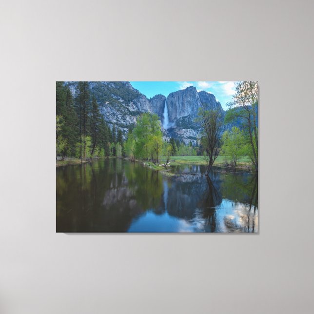 Yosemite Falls Canvas Print (Front)