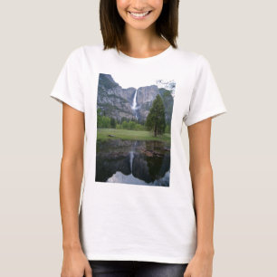 yosemite falls reflection T-Shirt