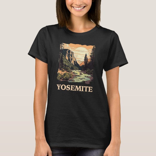 Yosemite National Park Adventure Hiking Nature Des T-Shirt (Front)