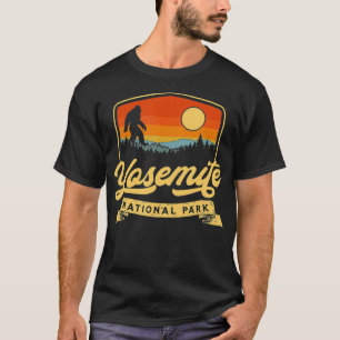 Yosemite National Park Bigfoot Sasquatch Nature Gr T-Shirt