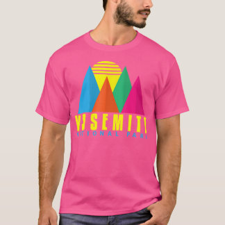 Yosemite National Park-California Souvenir-Hiking  T-Shirt