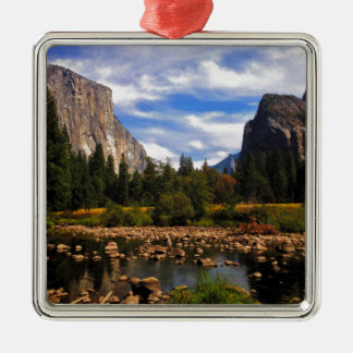 Yosemite National Park Metal Tree Decoration
