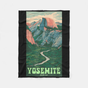 Yosemite National Park Vintage Half-dome, Hiking T Fleece Blanket