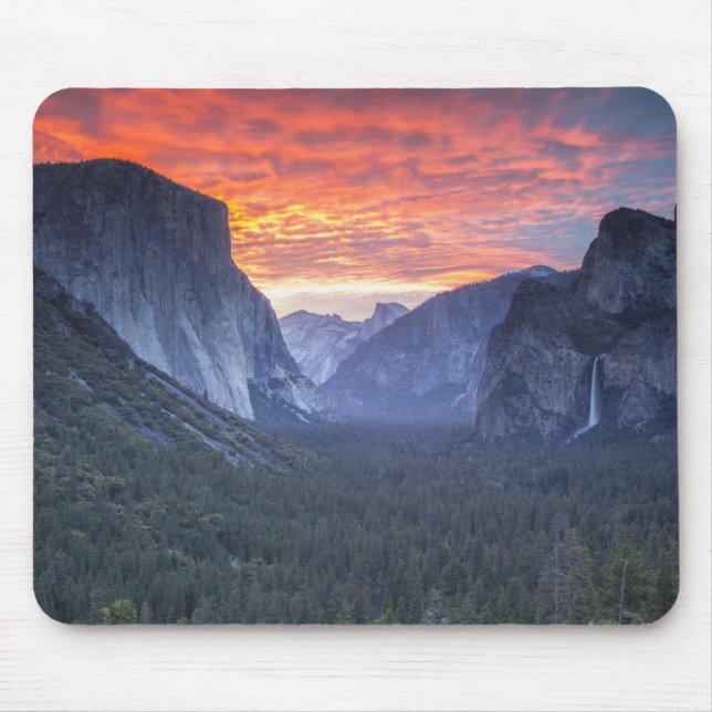 Yosemite Tunnel View Mouse Mat (Front)