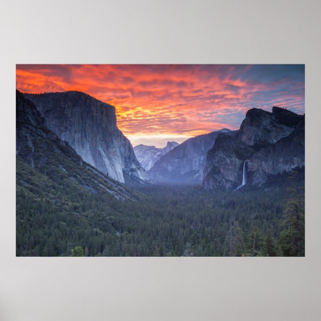 Yosemite Tunnel View Poster (Front)