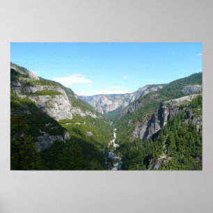 Yosemite Valley in Yosemite National Park Poster