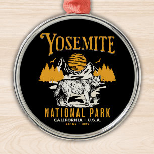 Yosemite Woodland Scenery with Retro Wolf Metal Tree Decoration