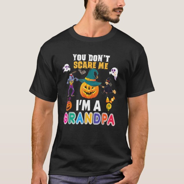 You Don't Scare Me I'm A Grandpa  Halloween Pumpki T-Shirt (Front)
