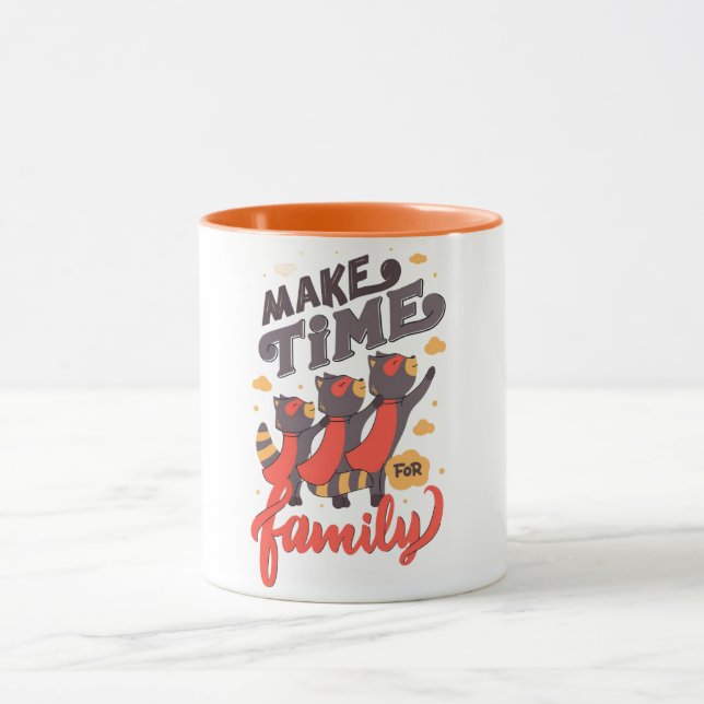 Your coffee with your loved ones – the family mug (Center)