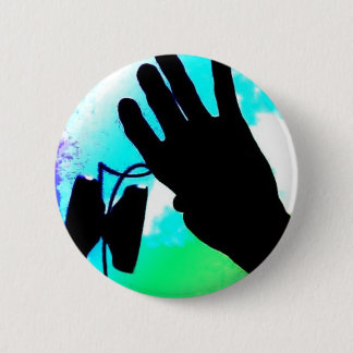 yoyo in the sky 6 cm round badge