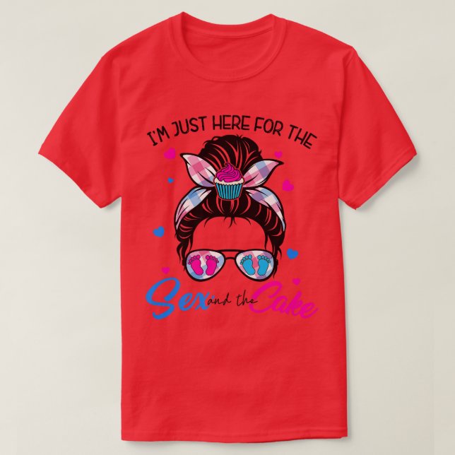 YQNO Messy Bun Just Here For The Baby And Cake Gen T-Shirt (Design Front)