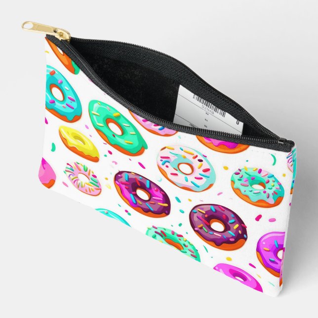 Yummy cream doughnuts pattern accessory pouch (Open)