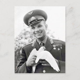 Yuri Gagarin with white pigeon, symbol of peace, Postcard