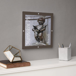zBE046 MANNEKEN PIS Brussels Bruxelles, Square Wall Clock