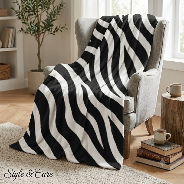 Zebra Pattern Stylish Cosy Living Room Fleece Blanket (Zebra Pattern Stylish Cozy Living Room Fleece Blanket)