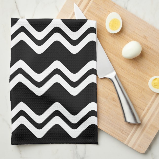 Zig Zag Dual Coloured Line Pattern Tea Towel (Quarter Fold)
