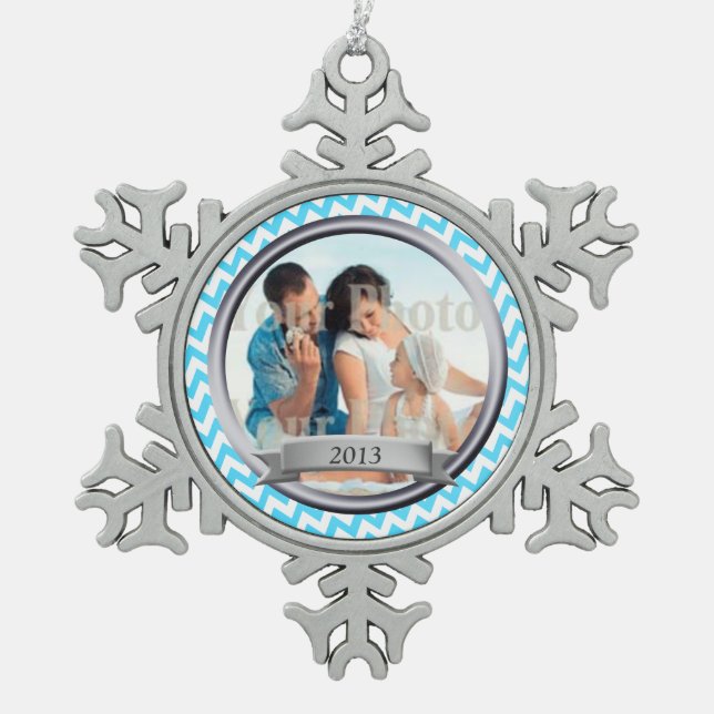 Zig Zag Pattern Photo Keepsake Snowflake Pewter Christmas Ornament (Front)