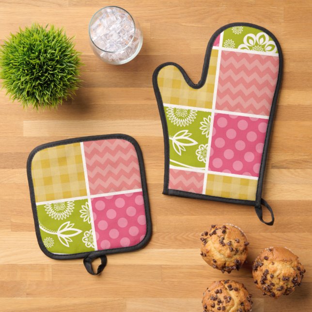 Zigzag, Chevron, Polka Dots, Gingham, Patchwork Oven Mitt & Pot Holder Set (Top Down)