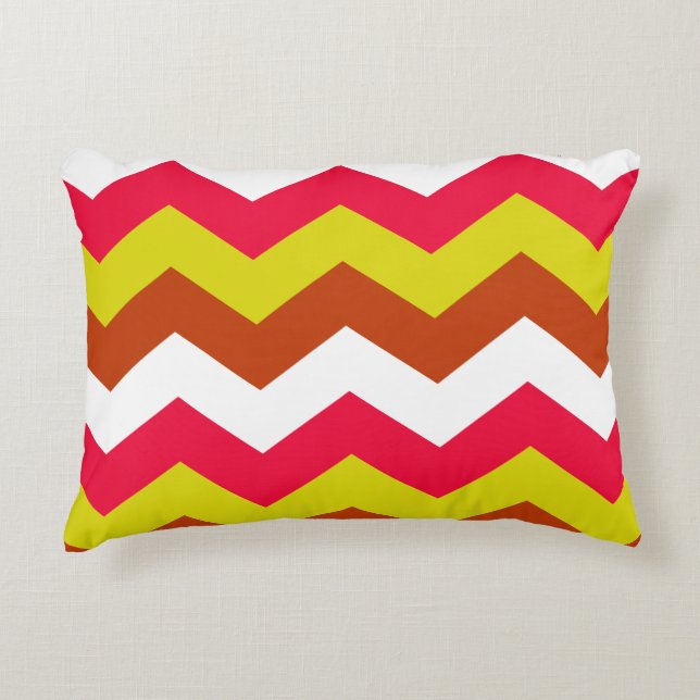 ZIGZAG PATTERN. DECORATIVE CUSHION (Front)