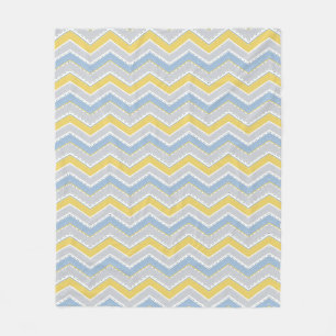 Zigzag pattern fleece blanket