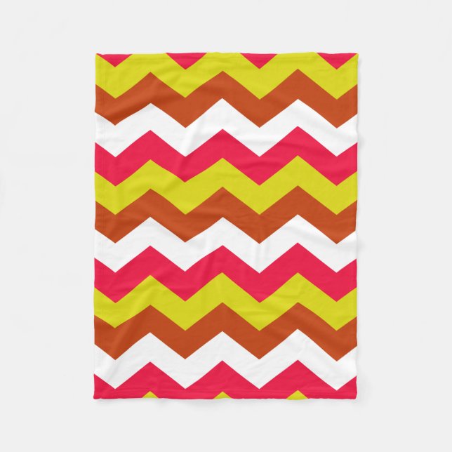 ZIGZAG PATTERN. FLEECE BLANKET (Front)