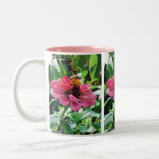 Zinnia Honey Bee Two-Tone Coffee Mug