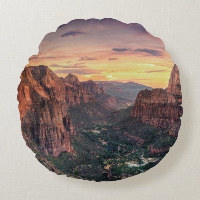 Zion Canyon National Park Round Cushion (Front)
