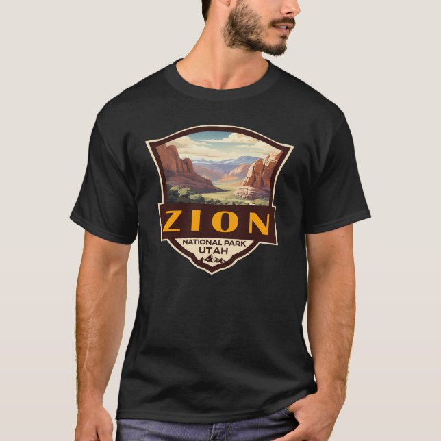 Zion National Park Illustration Retro Badge T-Shirt (Front)