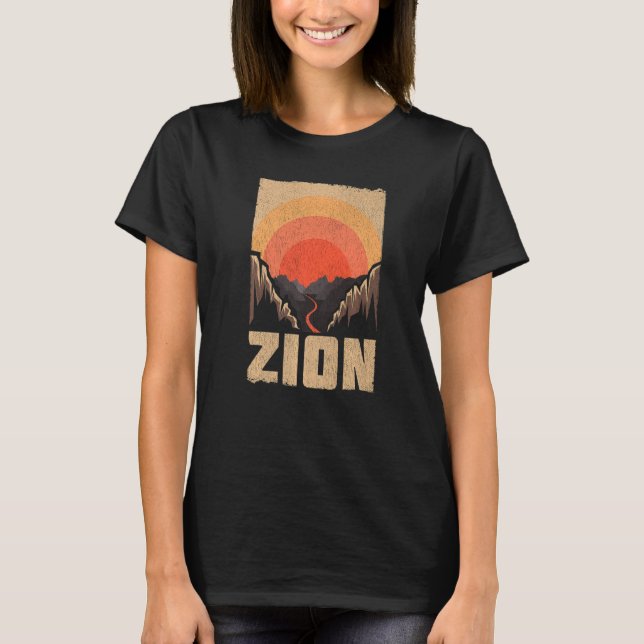 Zion National Park Merchandise Zion Hiking Souveni T-Shirt (Front)