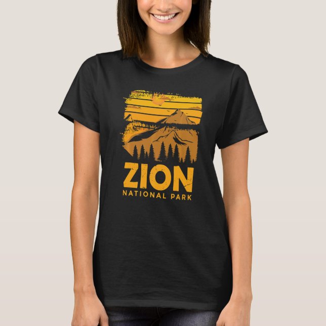Zion National Park Souvenir Canyon Utah Hiking Cam T-Shirt (Front)