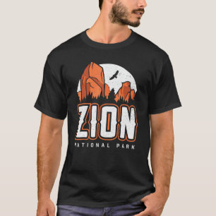 Zion National Park Us National Park In Utah Retro T-Shirt
