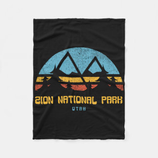 Zion National Park Utah Retro Vintage Hiking Gift  Fleece Blanket