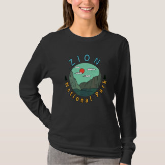 Zion National Park Utah Tourist Traveller Hiker T-Shirt