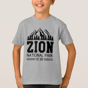 Zion National Park Utah USA Outdoors Hiking T-Shirt