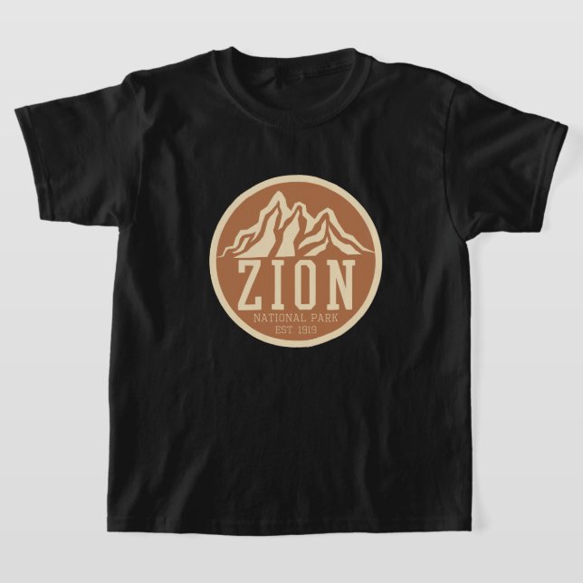 Zion National Park Utah USA Outdoors Retro T-Shirt (Laydown)