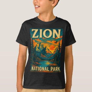 Zion national park vintage travel outdoor T-Shirt
