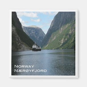 zNO091 NÆRØYFJORD GUDVANGEN ferry boat, Norway, Magnet