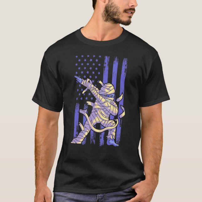 Zombie Mummy Dab Dabbing Dance American Flag Hallo T-Shirt (Front)